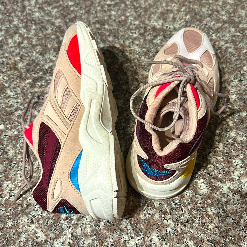 Reebok Aztrek 96 Tan Trainers - Picture 7 of 10